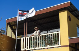 Jan L.    mit alter  Reichskriegsflagge