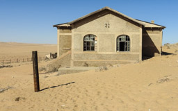 das ehem. Krankenhaus - (mit der ersten Röntgenstation auf der ganzen Südhalbkugel)